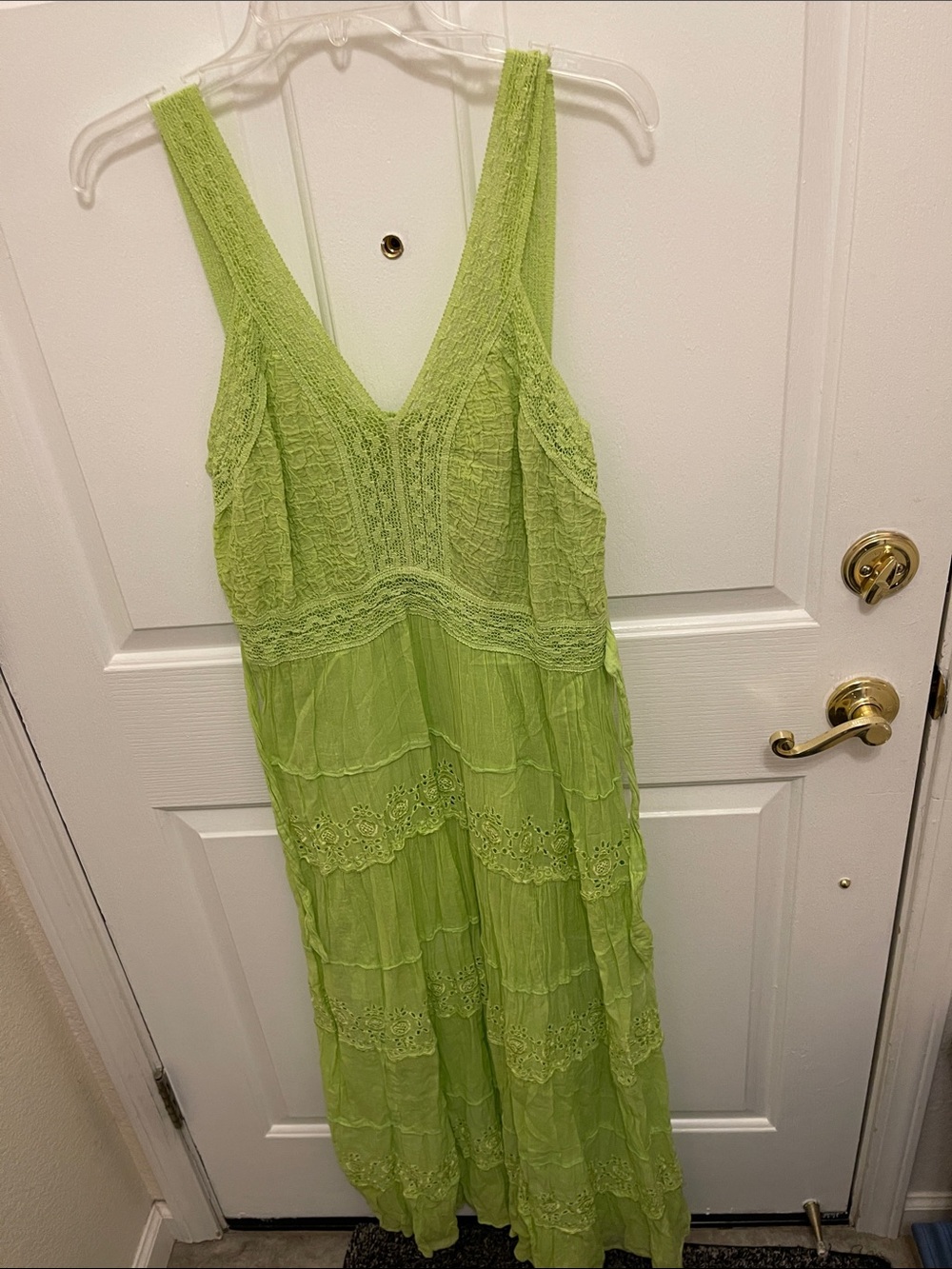 SR Fashion Lace-Trim Sleeveless V-Neck Maxi Dress in Lime Green